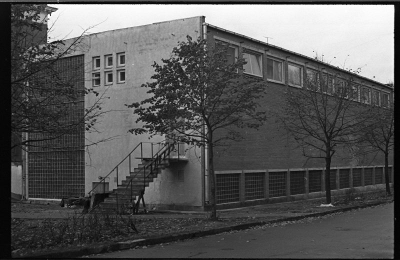 21.Keskkooli võimlahoone (arhitekt Heili Volberg). Välisvaade.