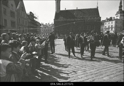 Prantsusmaa president Francois Mitterand külaskäigul Eestisse.  similar photo