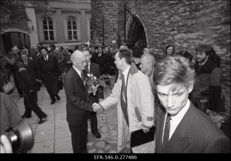 President Lennart Mere ametisse astumise tseremoonia Tallinna Toomkirikus.