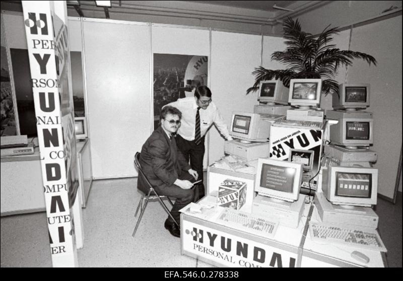 Arvutite alane väljapanek Eesti Näitusel.