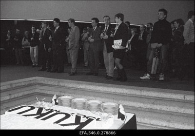 Raadio Kuku.  similar photo