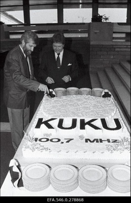 Raadio Kuku.  similar photo