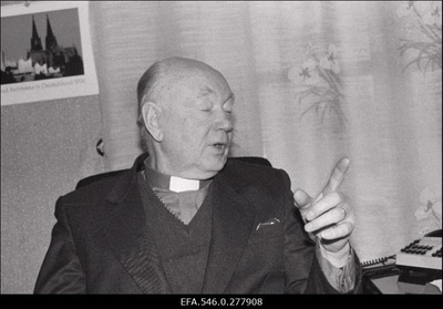 Eesti Evangeelse Luterliku Kiriku peapiiskop Kuno Pajula.  similar photo