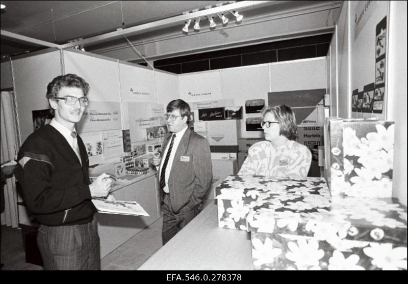 Kaubandusmess Eesti Näitusel.