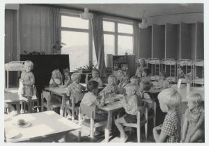 Kohila sovhoosi lasteaed. Pilk lasteaeda