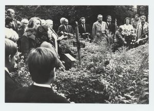 Mart Tapupere matused 1974.a. Kõneleb Mihkel Aitsam