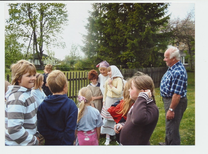Foto. Näitus "Nukitsamees kutsub"- lasteprogramm. 2007.