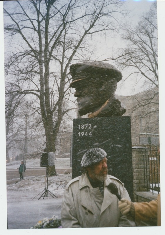 Johan Pitka monument.