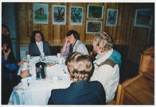 Rapla maakonna muuseuitöötajad Iisaku muuseumis