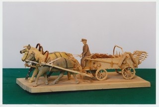 Voldemar Luhti puulõikenäitus „Hobune ja talutööd“ Mahtra Talurahvamuuseumis