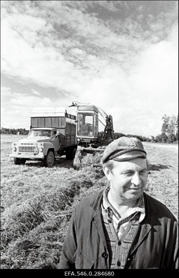 Kirna kolhoos.  similar photo