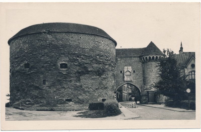 Fotopostkaart. Tallinna vaade. Paks Margareeta ja Suur Rannavärav. 1959. Foto: S. Sohv