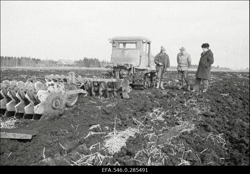 Harju rajooni Aruküla kolhoos.