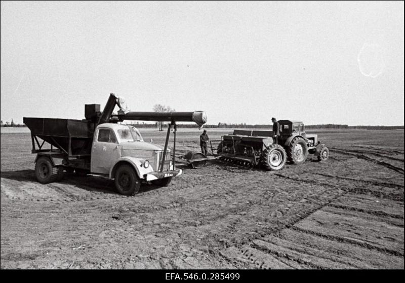 Haapsalu kolhoos "Jõud".