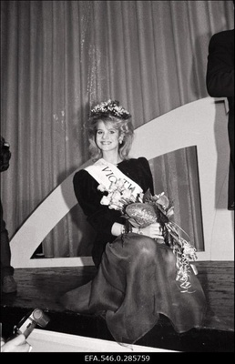 Miss Estonia'90, Liis Tappo.  similar photo
