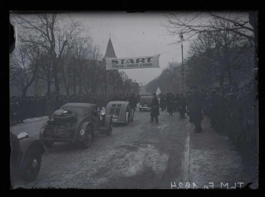 Monte Carlo Tähesõidu start Tallinnas, Estonia pst-l