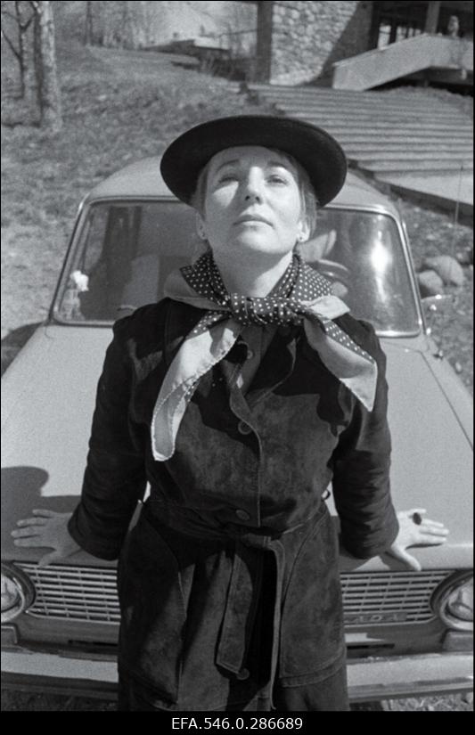 Metallikunstnik ja skulptor Nora Raba