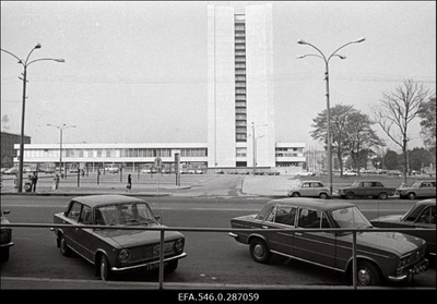 Viru väljakul  similar photo