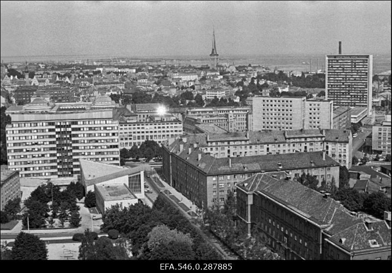 Vaade Tallinnale [hotellist Olümpia]