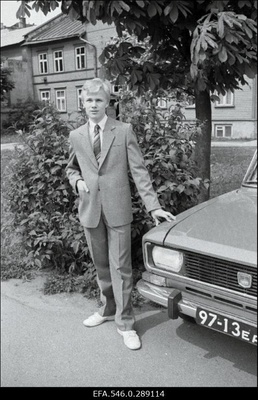 Õmblustootmiskoondis "Baltika". Mannekeenid rõivamudeleid demonstreerimas.  similar photo