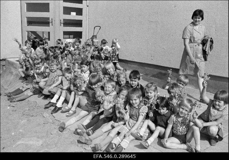 Aruküla lasteaed [Raasiku Lastepäevakodu?].