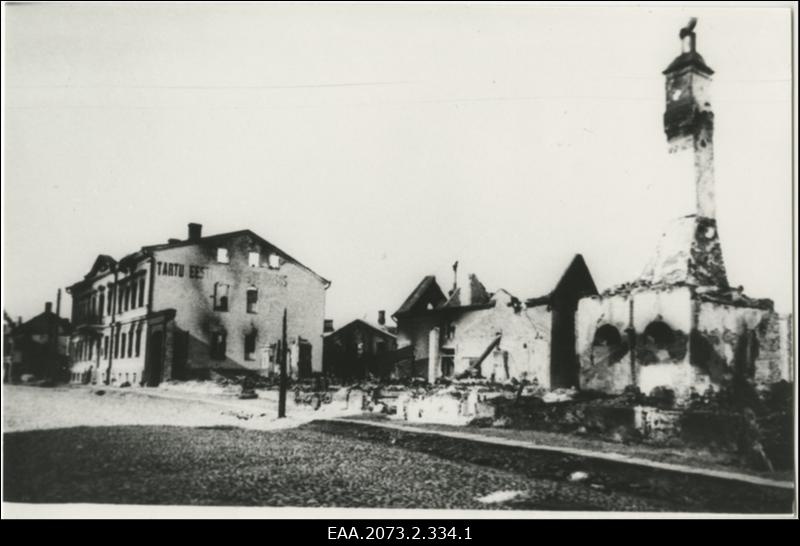 II Maailmasõjas hävinud Tartu Eesti Majanduse Ühisuse hoone varemed