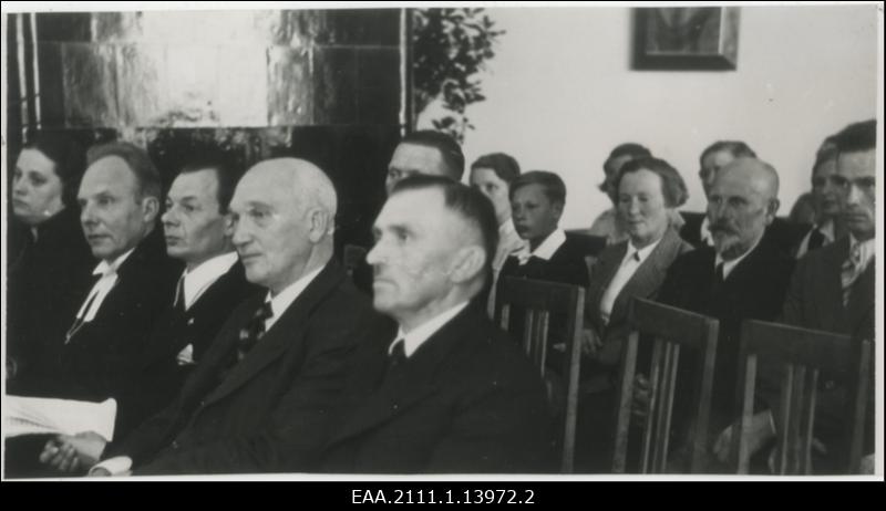 Vasula kodumajanduskooli 15. aastapäeva aktus