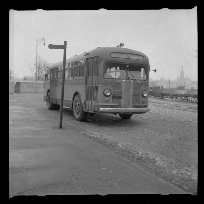 Tartu linnaliinibuss bussipeatuses