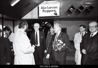 Eesti Vabariigi Ülemnõukogu esimees Arnold Rüütel ja välisminister Lennart Meri  duplicate photo
