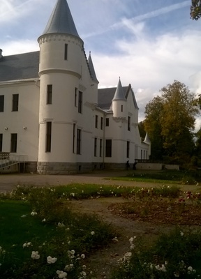 Alatskivi. Main building of the manor. View from the back; close view. rephoto