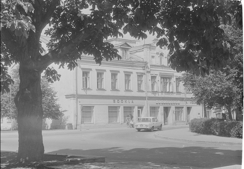 Rakvere. Võõrastemaja Oktoober