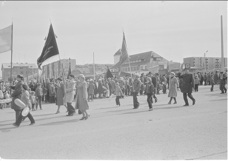 Rakvere. 1. mai demonstratsioon Turu platsil