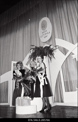 Miss Estonia'90, Liis Tappo.  similar photo