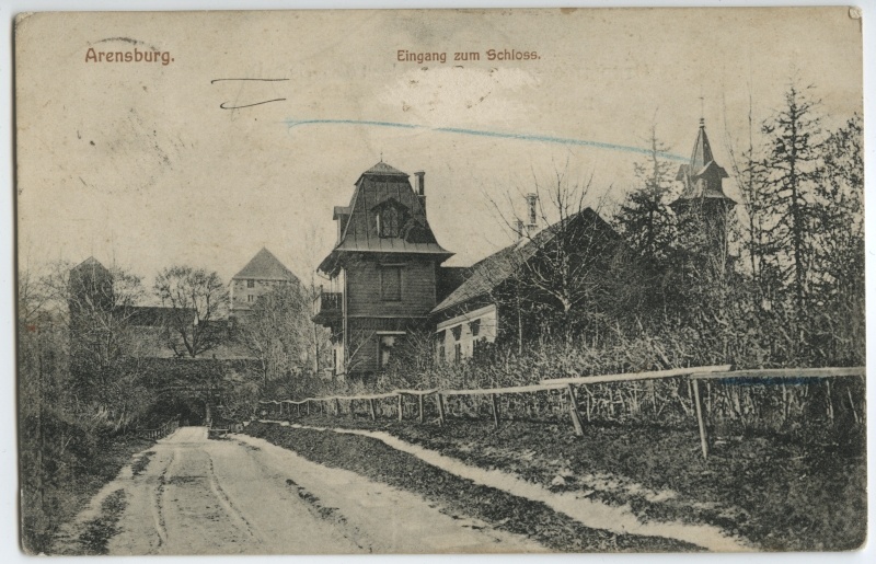 Entrance to Kuressaare Bishop and Axel von Ekesparre villa (so-called. Yachtloss) fortress on the kirderavelin.