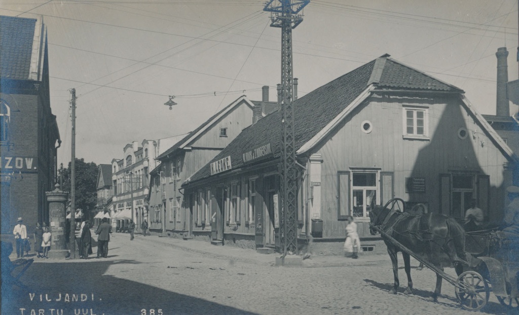 foto, Viljandi, Tartu tn, u 1920 F J.Riet