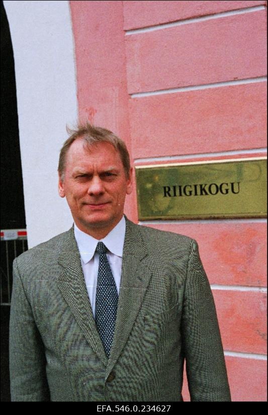 Trivimi Velliste, Riigikogu liige.
