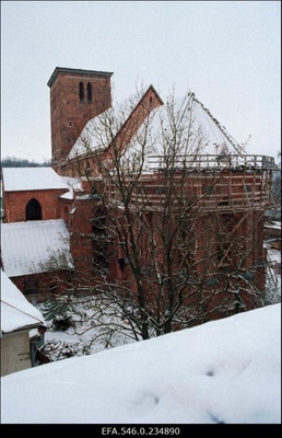 Tartu Jaani kiriku restaureerimine.  similar photo