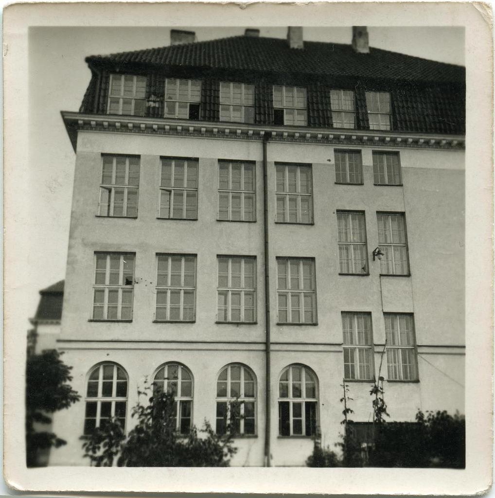 Tallinnas, Raua tn. algkoolis, esimene lahing, 1940. a. suvel.