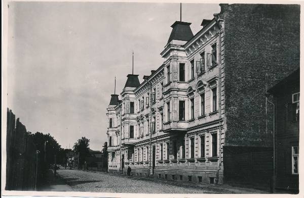 Tartu linnavaade. Maja Tiigi tn. 20. sajandi algus.