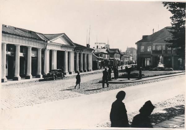 Tartu linnavaade. Kaubahoov ja Aleksandri tn. 1938.a.