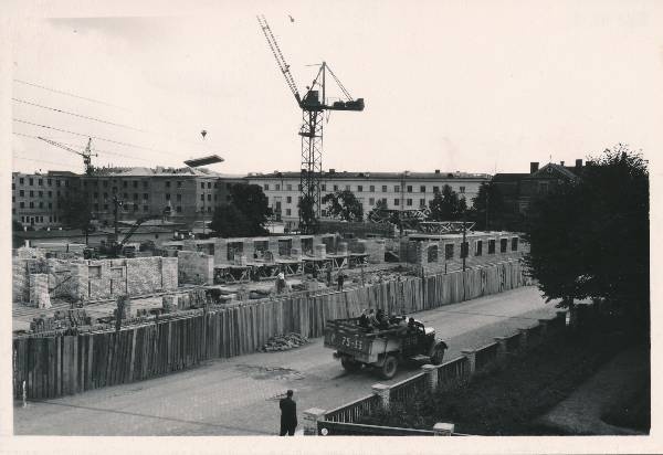 Pälsoni 14  (Pepleri 14) ehitamine. Tartu, 1958.