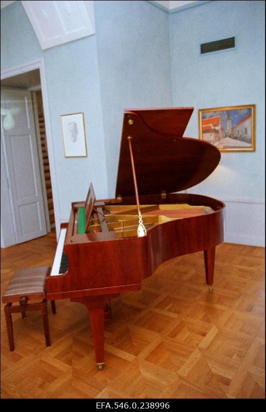 Vanalinnas asuva Rootsi suursaatkonna hoone (von Roseni palee) sisevaated.