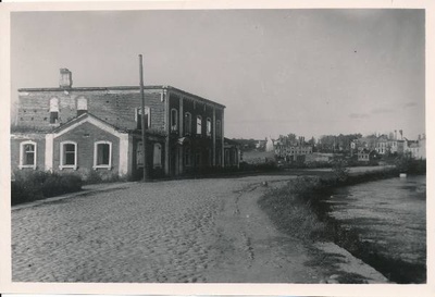 Meltsiveski n varemed. Tartu, 11.10.1945.  duplicate photo