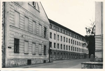 TRÜ keemiahoone ( Kingissepa 2, Jakobi 2). Tartu, 1957.  duplicate photo