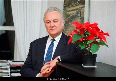 Eesti Maarahva Erakonna esimees Arnold Rüütel.  similar photo