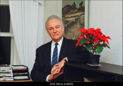 Eesti Maarahva Erakonna esimees Arnold Rüütel.  similar photo