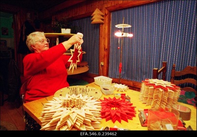 Jõuluehete valmistamine.  duplicate photo