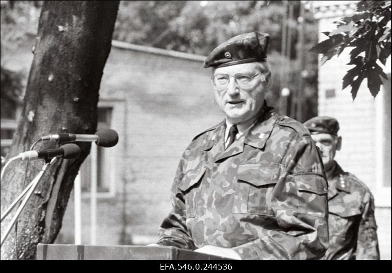 Eesti kaitseväe juhataja Aleksander Einseln kindral Laidoneri muuseumis.