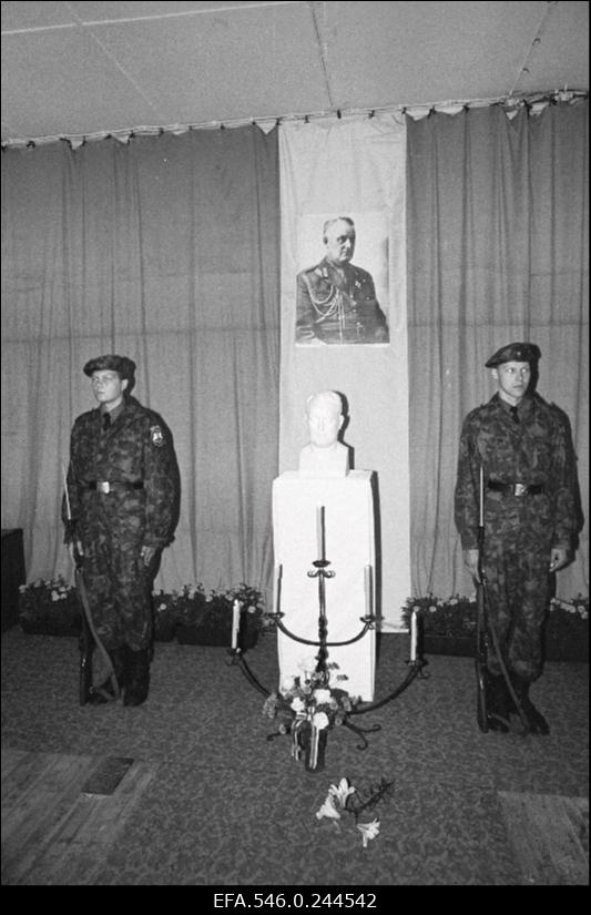 Kindral Laidoneri muuseum.