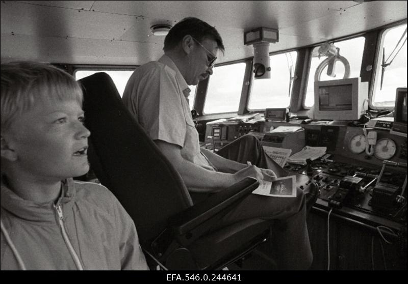 Soome teaduslaev Muikku Pirita kai ääres.